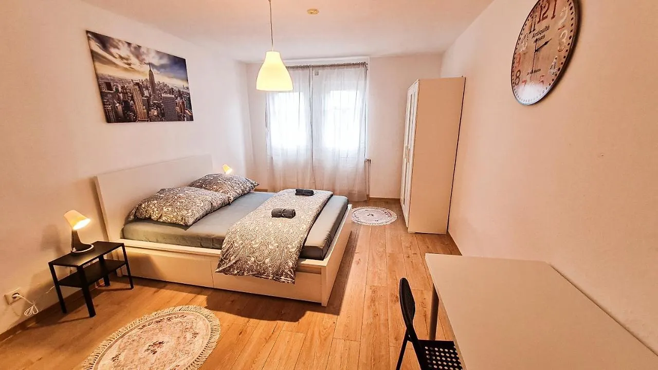 Stylische Wohnung In Stadtzentrum contacts